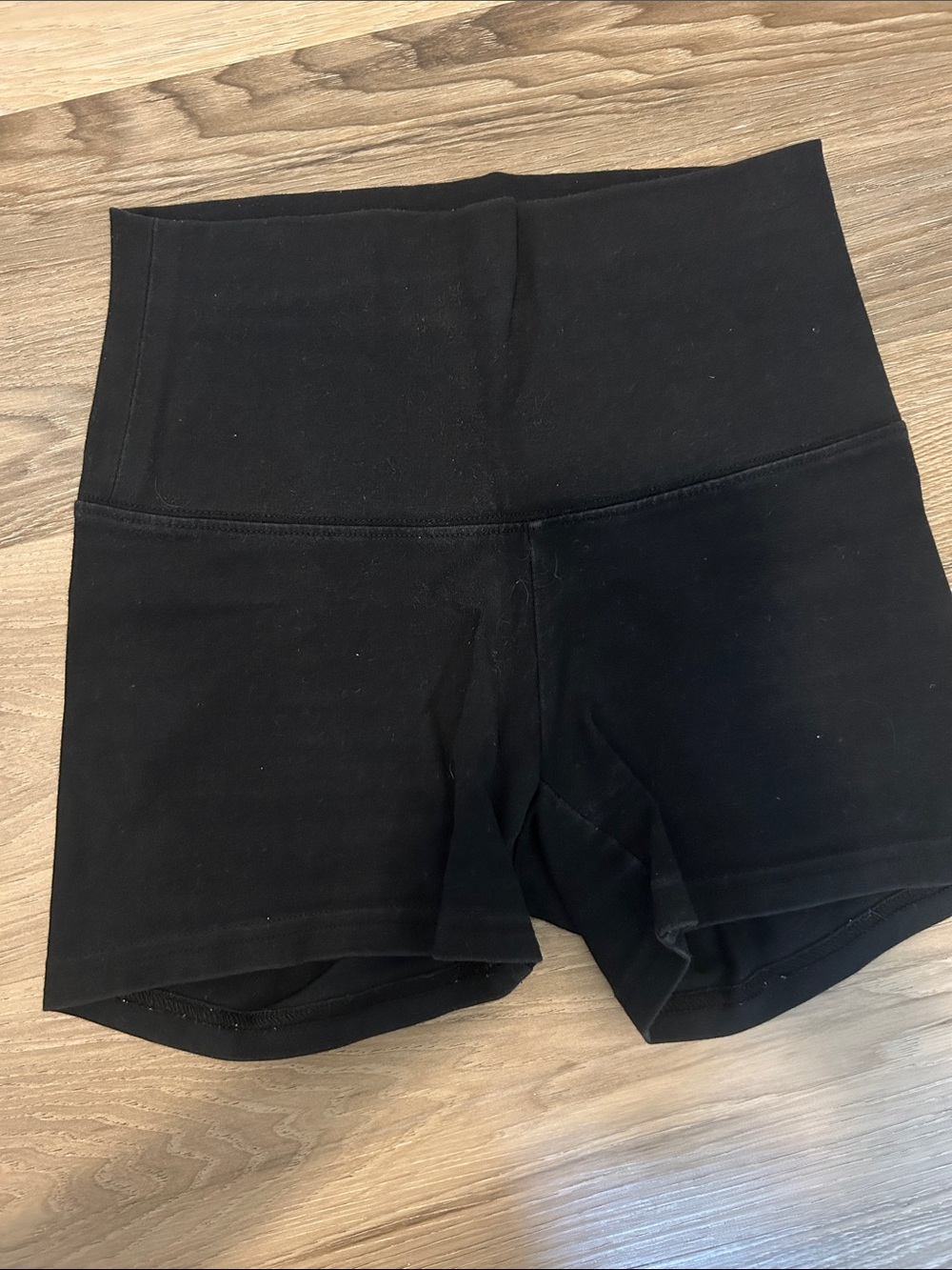 ARITZIA Black Women’s Active Shorts